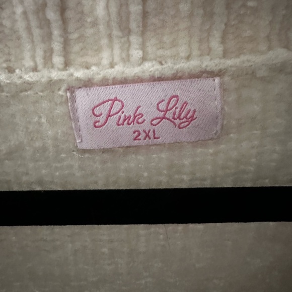 pink lily long sweater - Picture 3 of 3